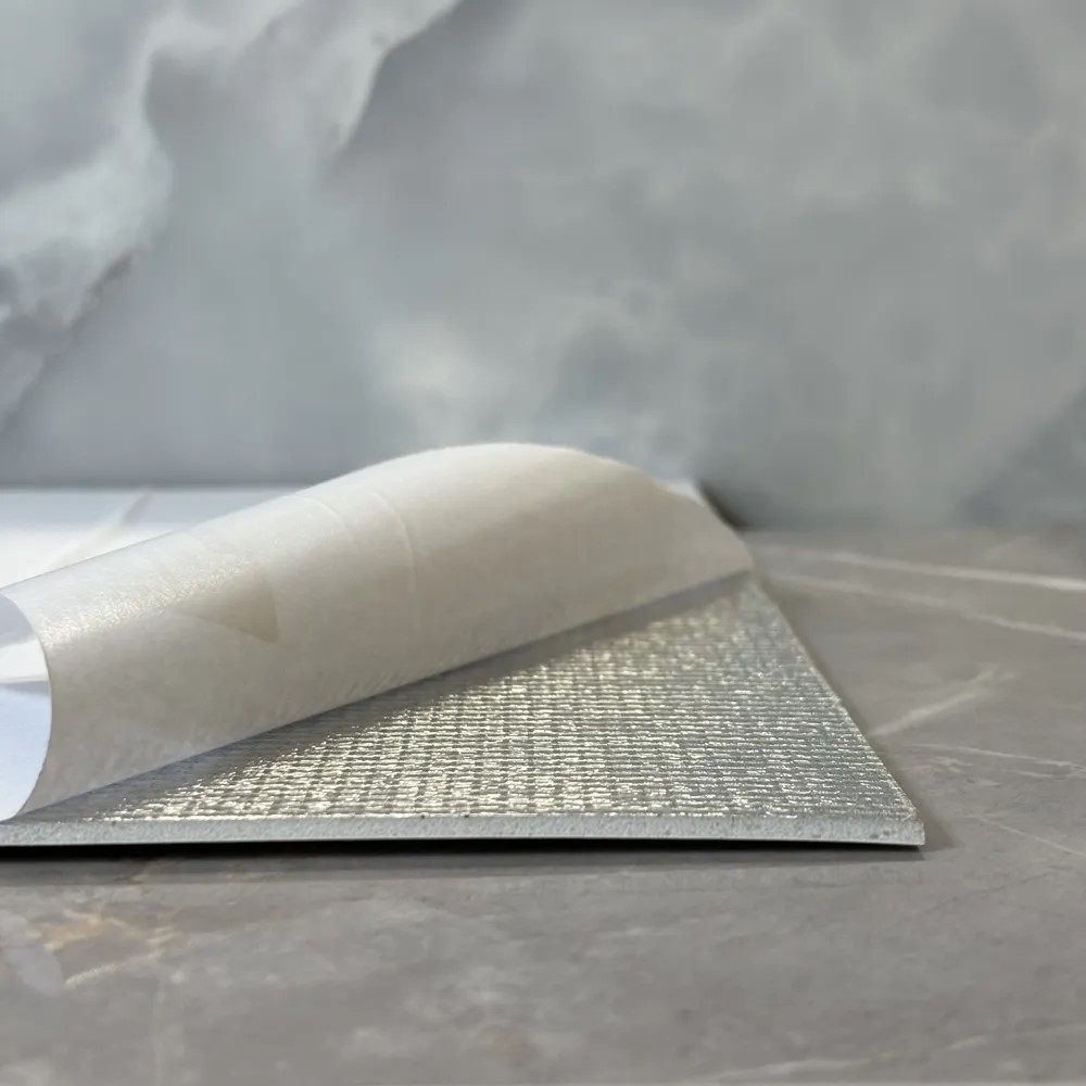 Панель самоклеющаяся ПВХ 300х300 мм 6шт/уп Мрамор Нова Ирис. Цена указана за 0,54 м²