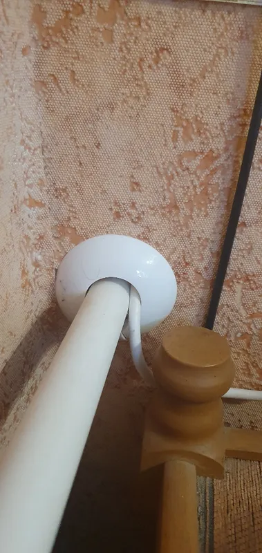 Обвод для труб универсальный ПВХ ИДЕАЛ Ф25-34 001 Белый