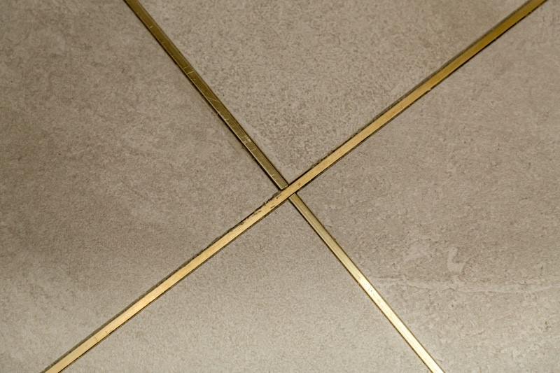 Профиль Г-образный латунь полированная 10мм 2,7м MSPLGOL 10