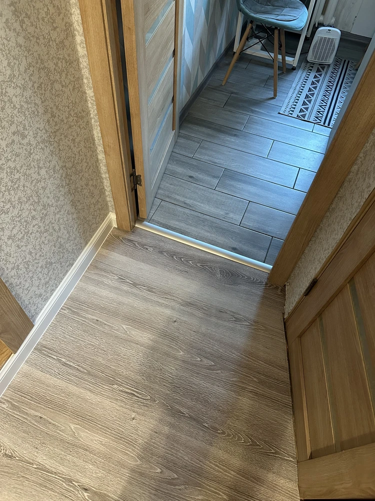 Порог разноуровневый ПР 06.1800.082 Дуб светлый