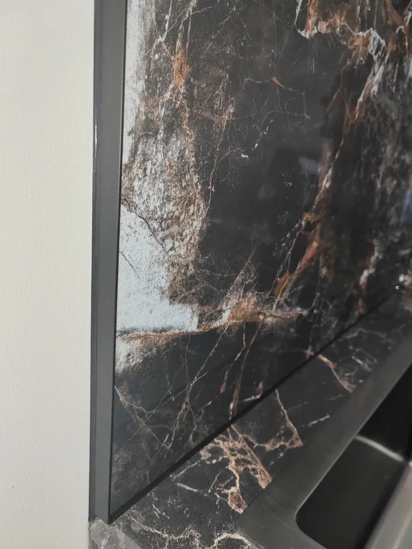 Профиль окантовочный Genesis ESA 100.435 10 х 2500 мм Темный гранит