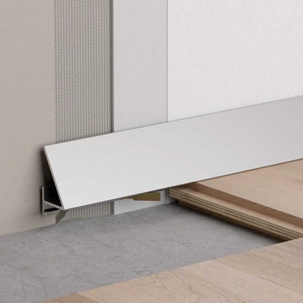 Антиплинтус алюминиевый под светодиодную ленту Апл 03.2700.15 Черный