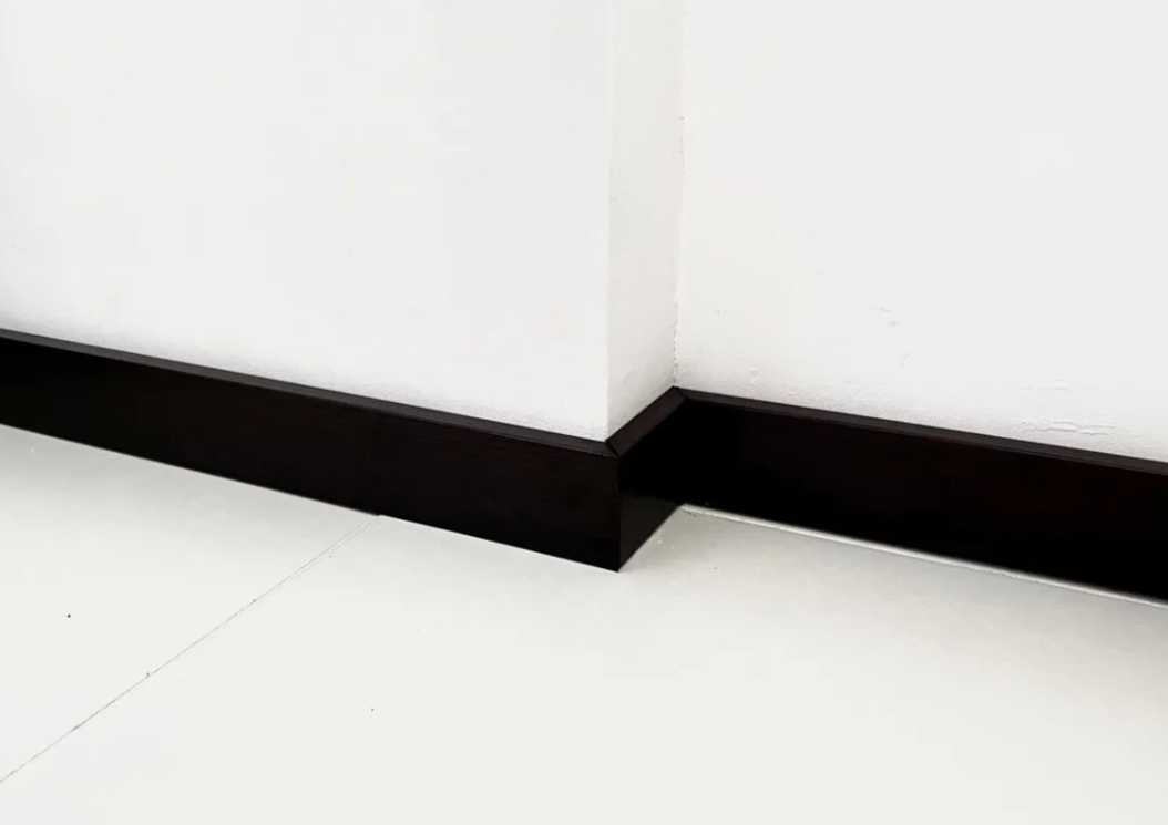 Плинтус МДФ Лука Пл 100-3МДФ.2700.Point line 24032