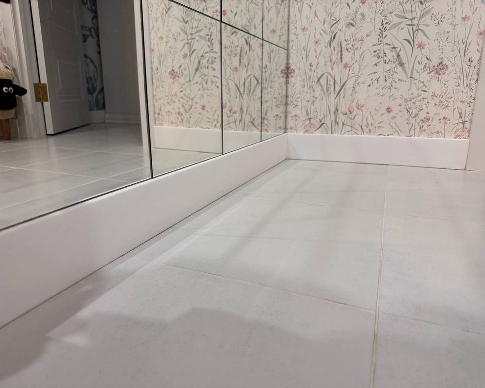 Плинтус СОЛИД 1 UHD 15/90CL 2,0 м Белый c LED рассеивателем