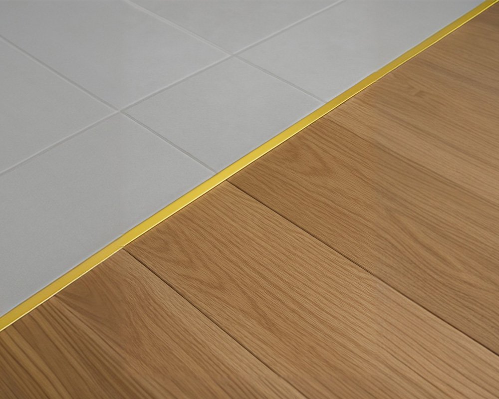 Порог одноуровневый ЛС 10.900.202л Золото