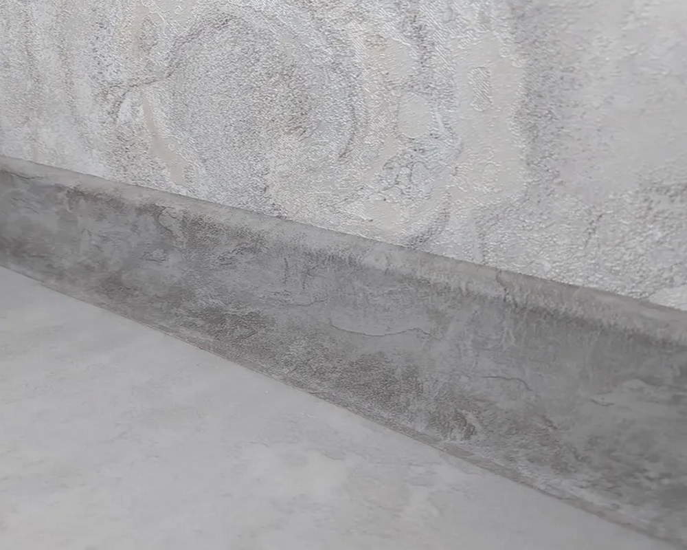 Плинтус ПВХ MAGIC STIСK 77мм 2,2 м MS16 Алюминий