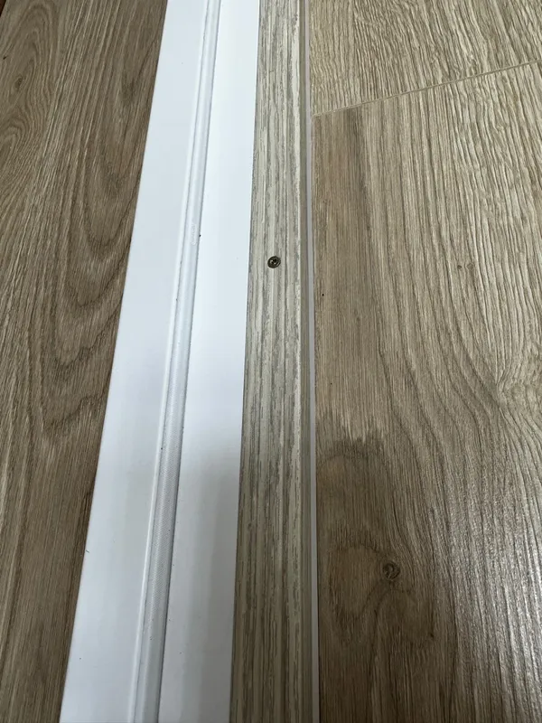 Порог угловой ПУ 04.2700.285 Клен